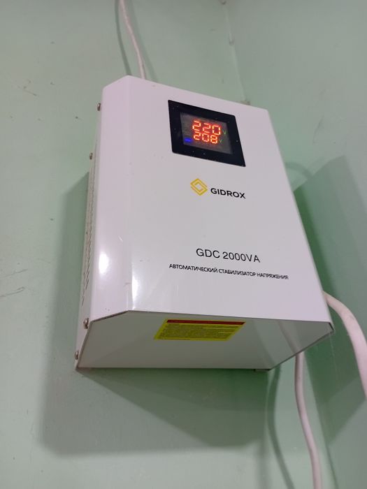 Стаблизатор напряжений