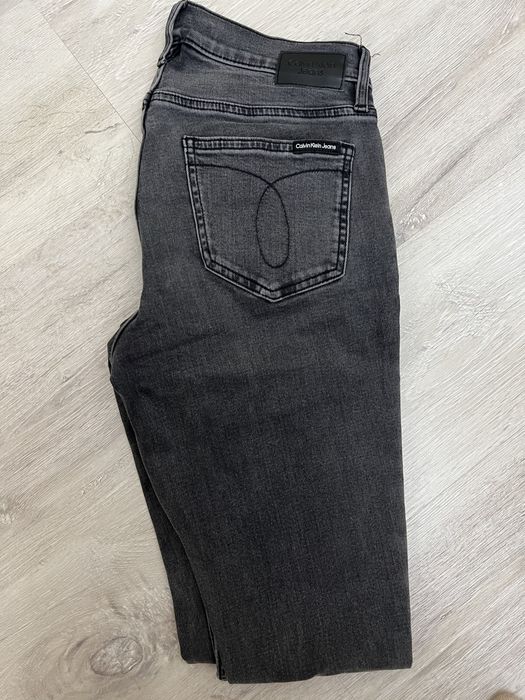 Женские джинсы Calvin Klein, срочная продажа