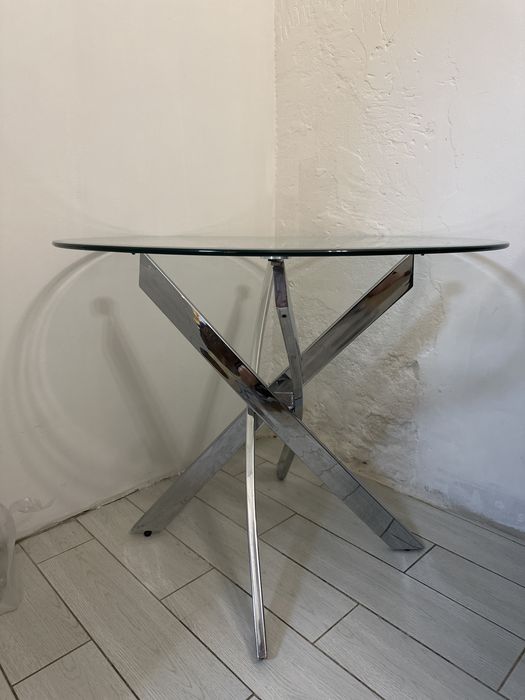 Стекляный круглый стол