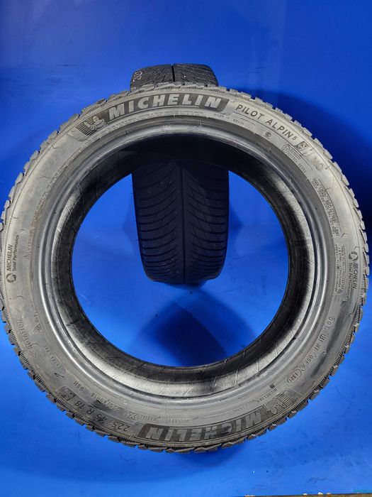 Vand 2 anvelope m+s 225 45 18 Michelin Pilot Alpin foarte bune an 2021