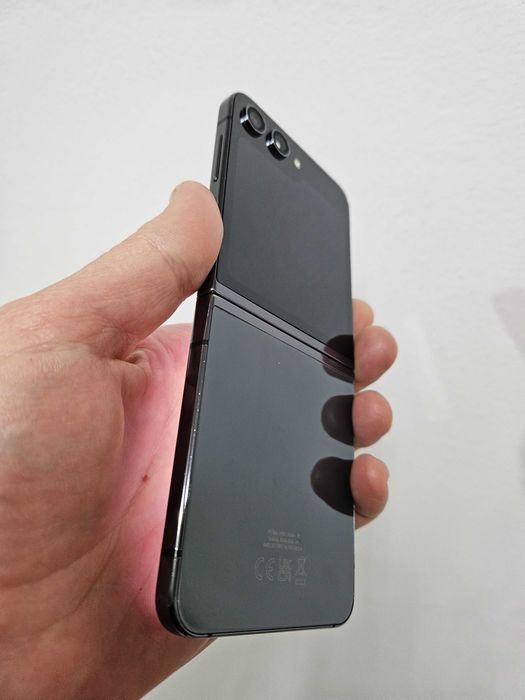 Samsung Galaxy Z flip 5, 512 gb, folosit, garantie.