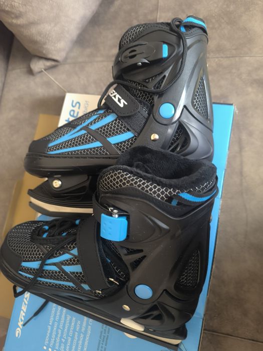 Коньки подростковые.