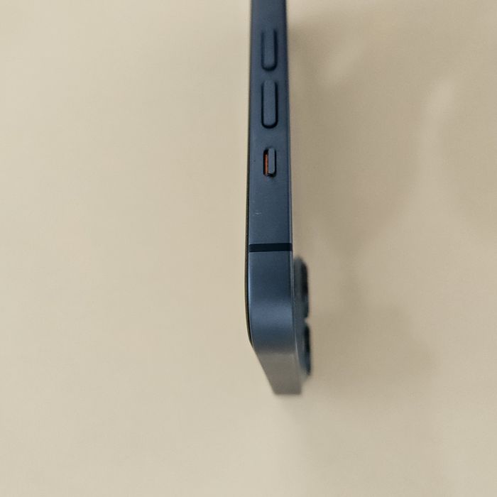 iPhone 13 син 128GB