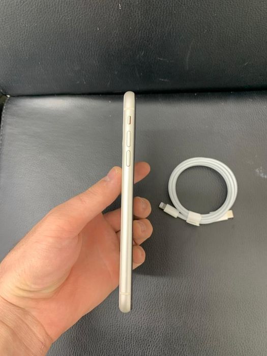 Айфон 11 в отличном состоянии