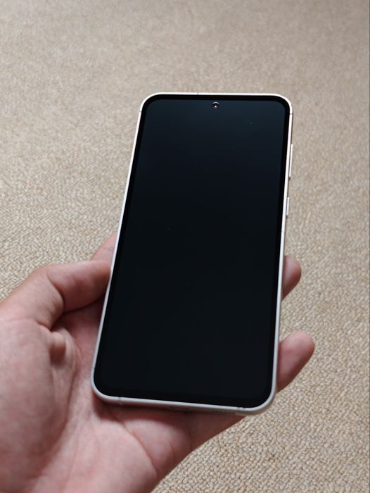 Samsung s23 fe 256г