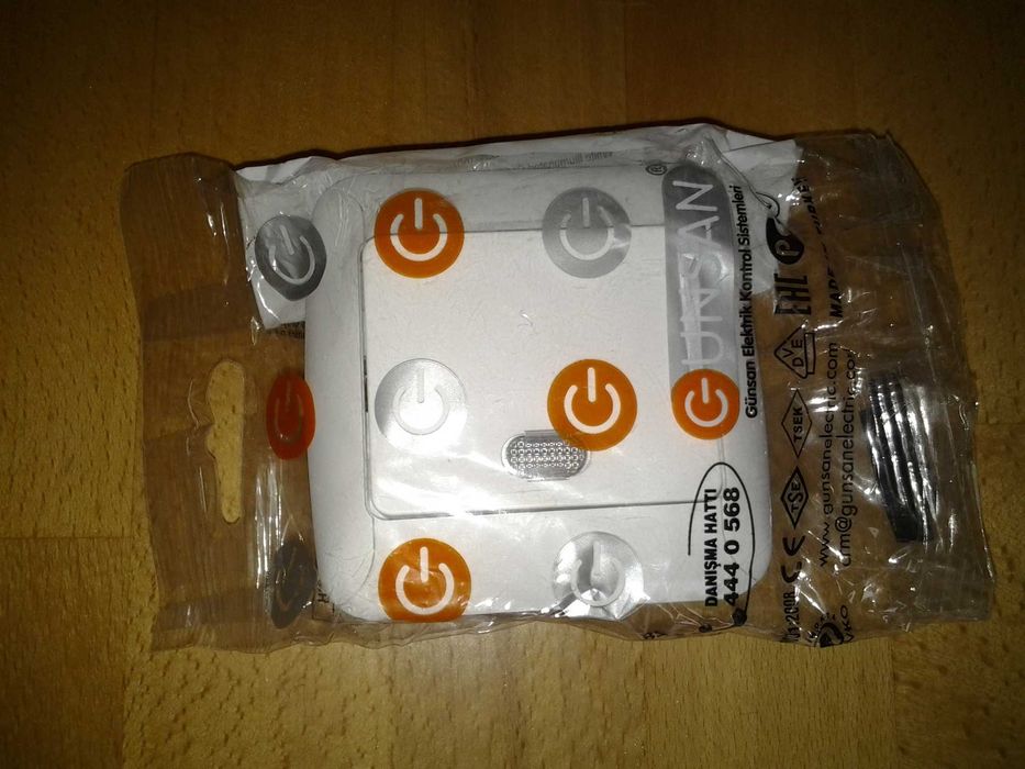 Intrerupator cu led simplu (nou)