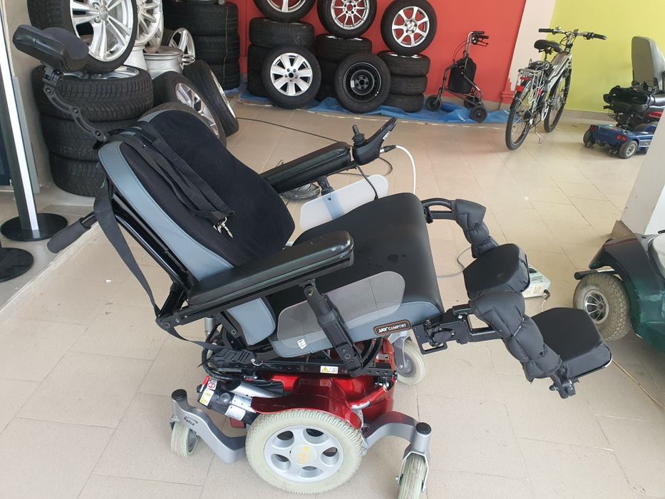 Carucior electric  persoane dizabilități