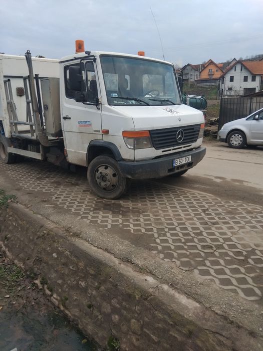 Vând Mercedes vario