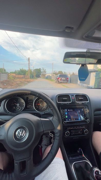 VOLKSWAGEN Golf 2010 — imagine 2