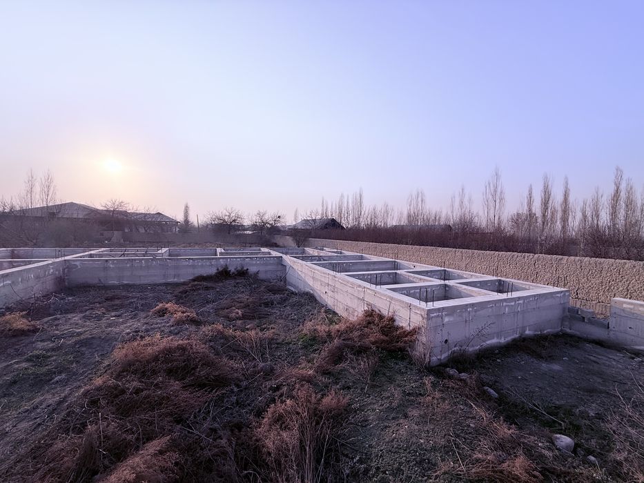 Qochqorchida 16,5 sotix chek sotiladi