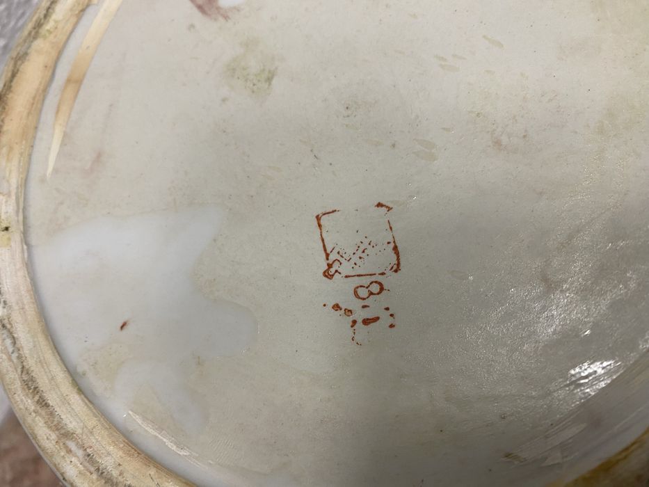 Голяма китайска кашпа от порцелан