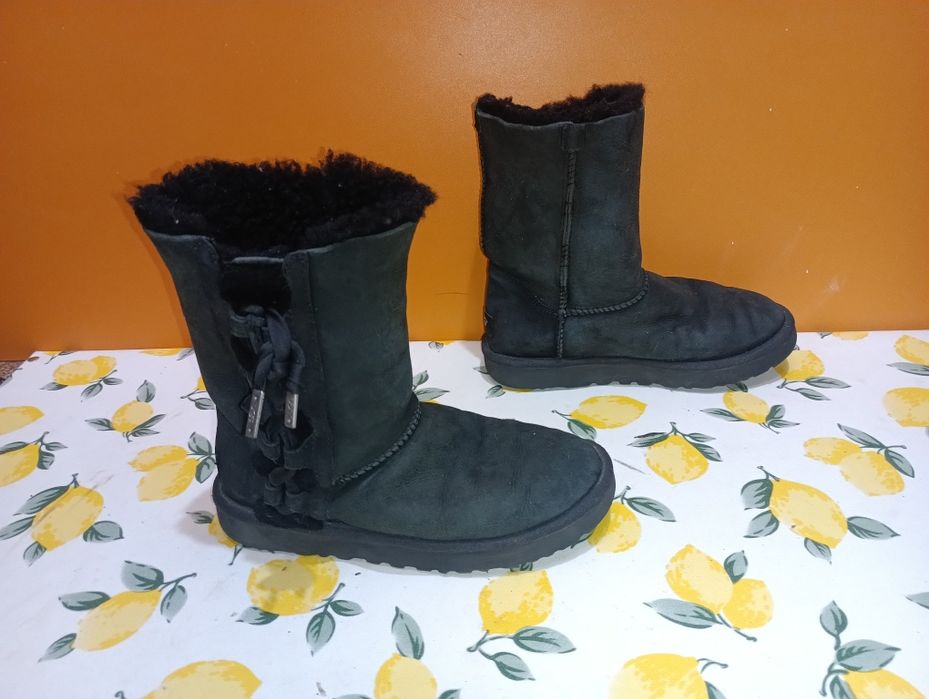 UGG кожени боти N 36 - 18 €