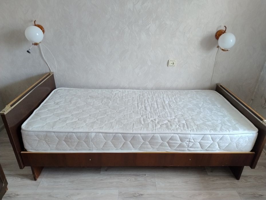 Кровать полуторка