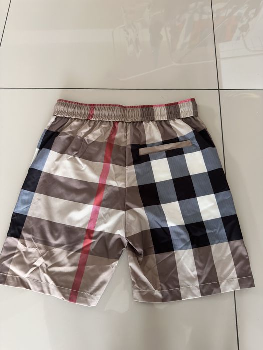 Pantaloni burberry scurti