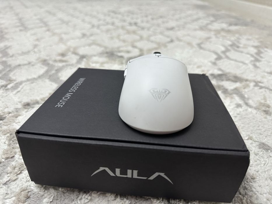 Продам мышку aula sc580 se