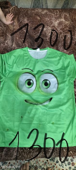 Продам новые футболки