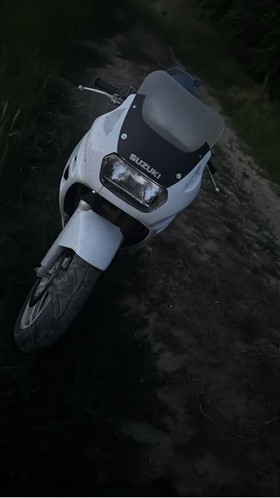 Vand suzuki 600 sau schimb nu ate acte