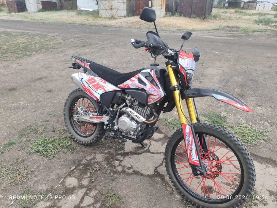 Продаю мотоцикл эндуро