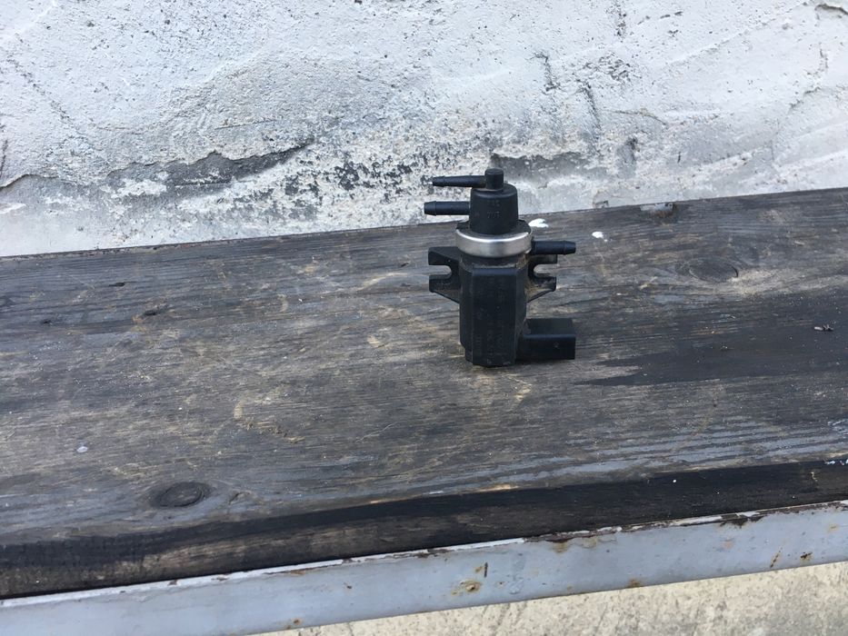 Supapa Electrovalva Vacuum Vw Golf4 Bora Passat Audi 1.9 TDi 1J0906627