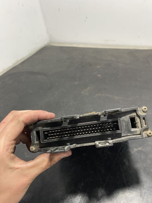 Calculator ecu Volkswagen Transporter T4 01P927733 CH 1990-2003