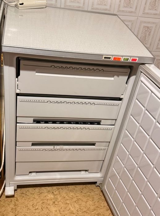 Морозильная камера Бирюса