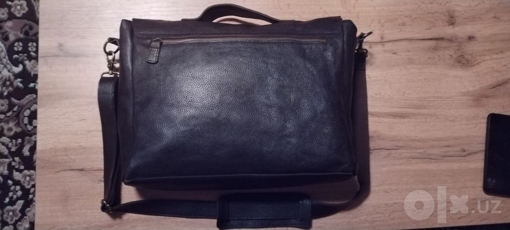 Продам кожаный портфель Kanishka кожа 100%