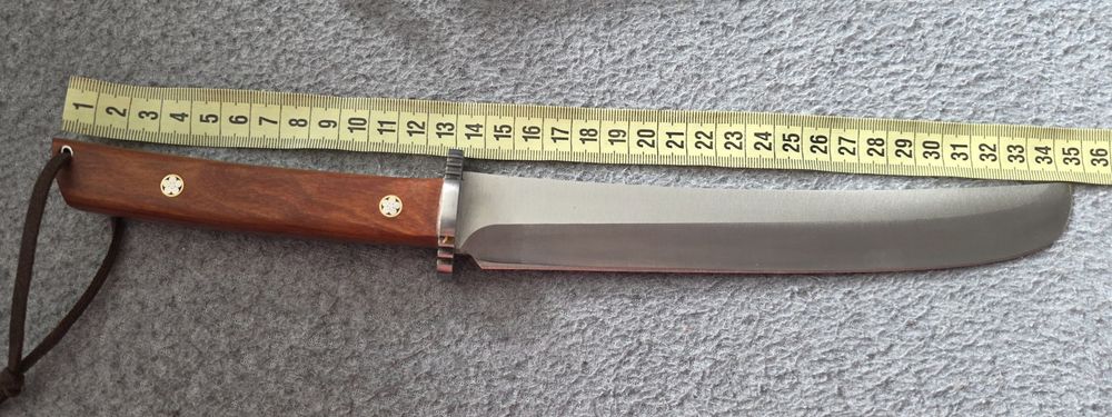 Cutit de vanatoare / camping