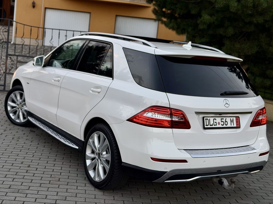 Mercedes ML350 2013 258cp 4Matic AMG 3.5T carlig ! Top