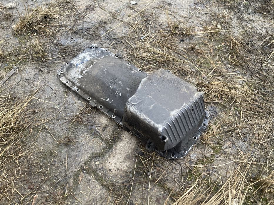 Поддон картер двигателя БМВ Е34 / BMW E34