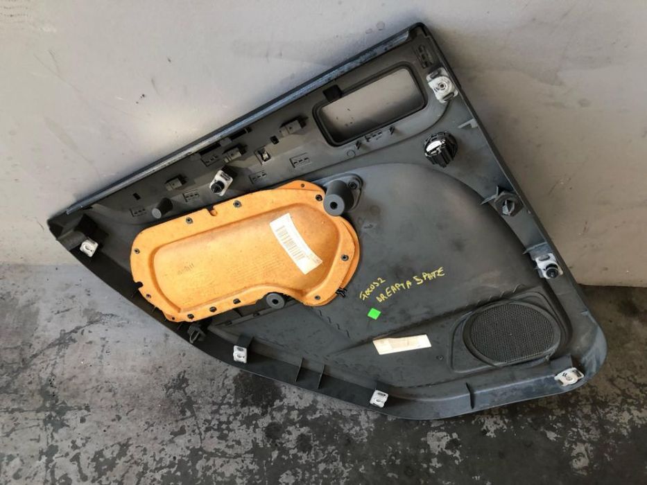 fata usa dreapta spate  ford focus 2