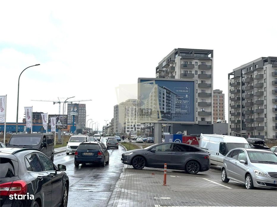 Spatiu comercial cu vad pietonal si auto 90 mpu 2 bai in Sibiu
