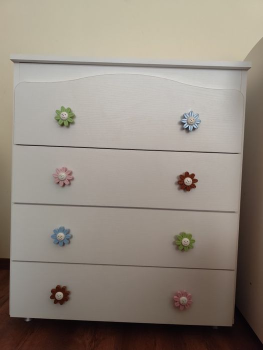 Кошара с люлеещ механизъм + скрин