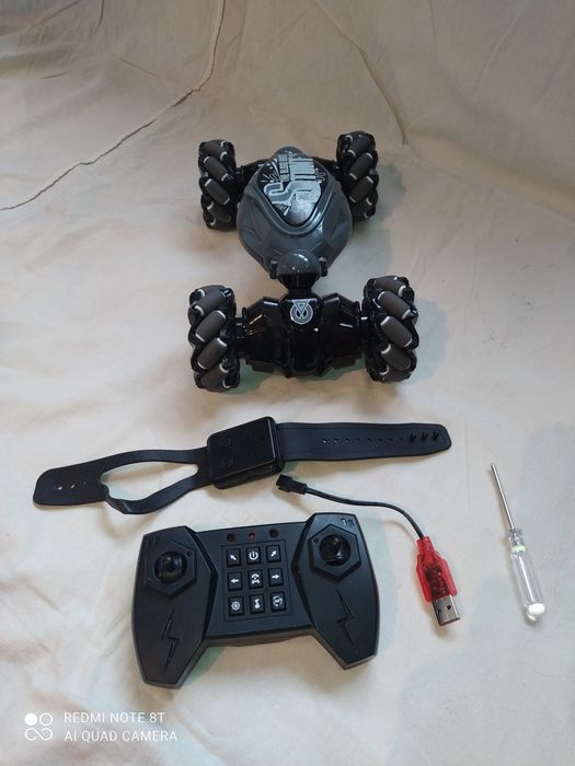 Продам машинку Stunt Car