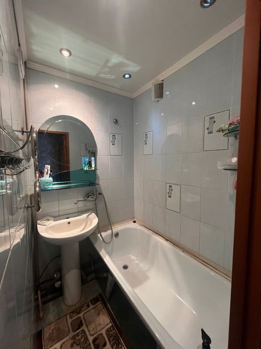 Продаётся 3 комн Детская больница