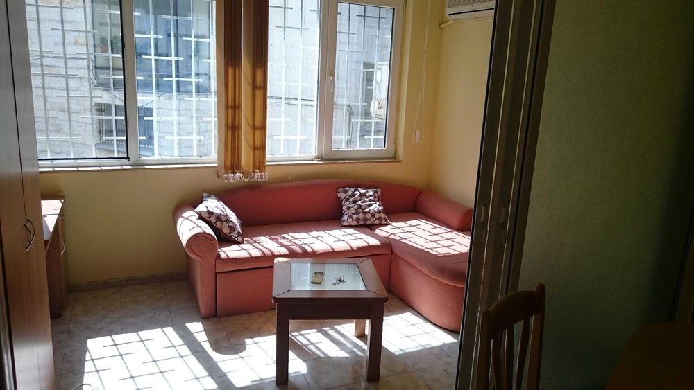 Дава се под наем Двустаен апартамент в Плевен, Сторгозия - 70 кв.м за 306 € - Снимка #6