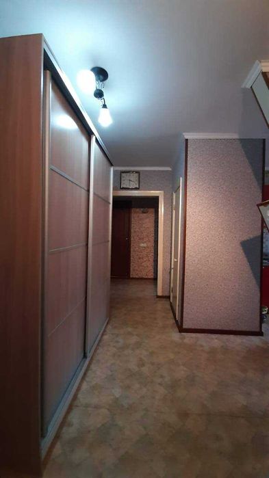 Продам 3-комнатную квартиру