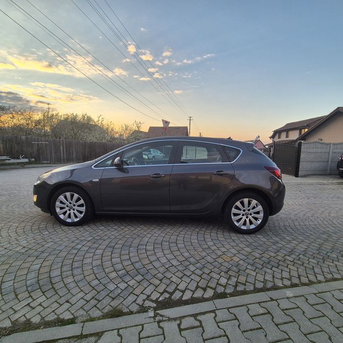 OPEL Astra 2011 — imagine 3