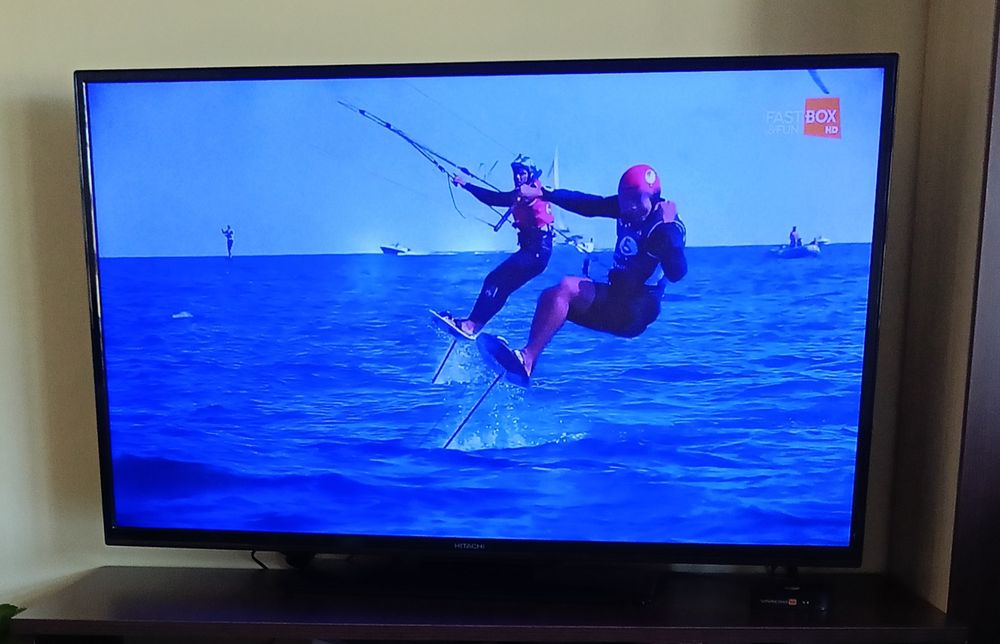 Телевизор Hitachi 43'