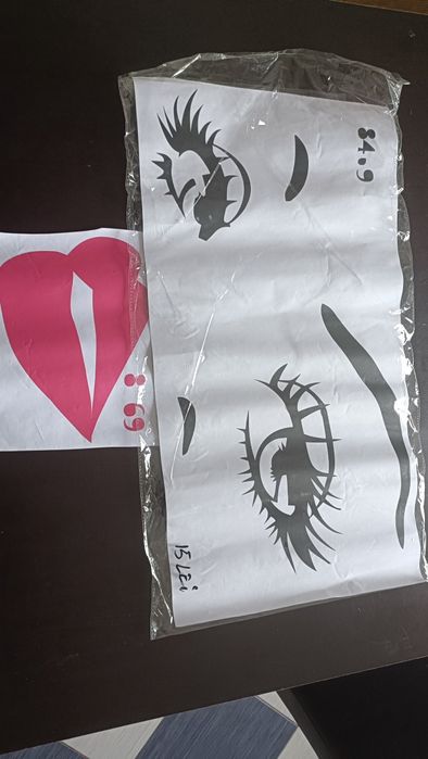 Vând Stikare pentru perete