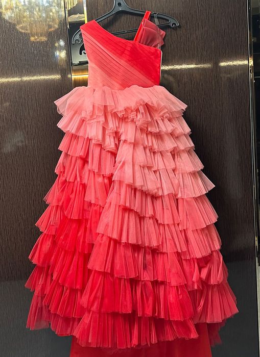 Нарядное платье на праздник