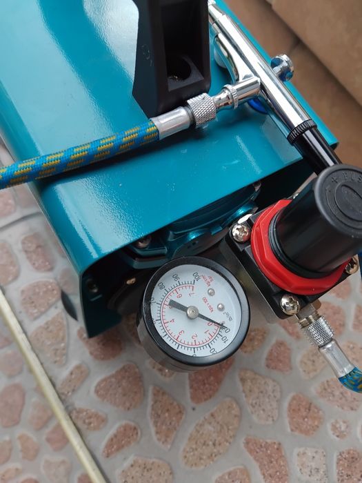 Компресор за Airbrush с пистолет за  Айрография