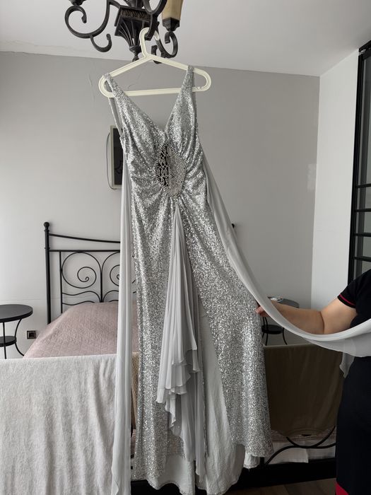 Вечерние платье