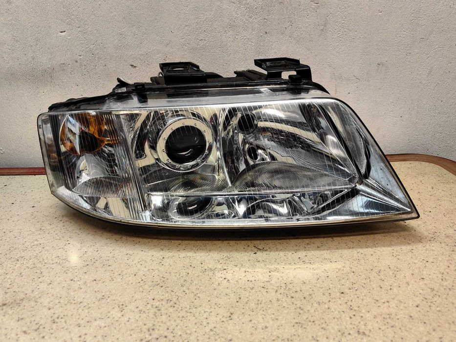 Фар  Audi A6 C5  Ауди А6 Ц5