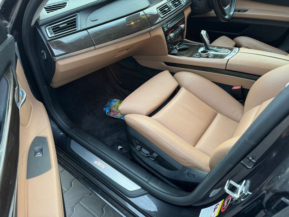 Dezmembrez Seria7 / toate piesele disponibile/ motor stare impecabilă
