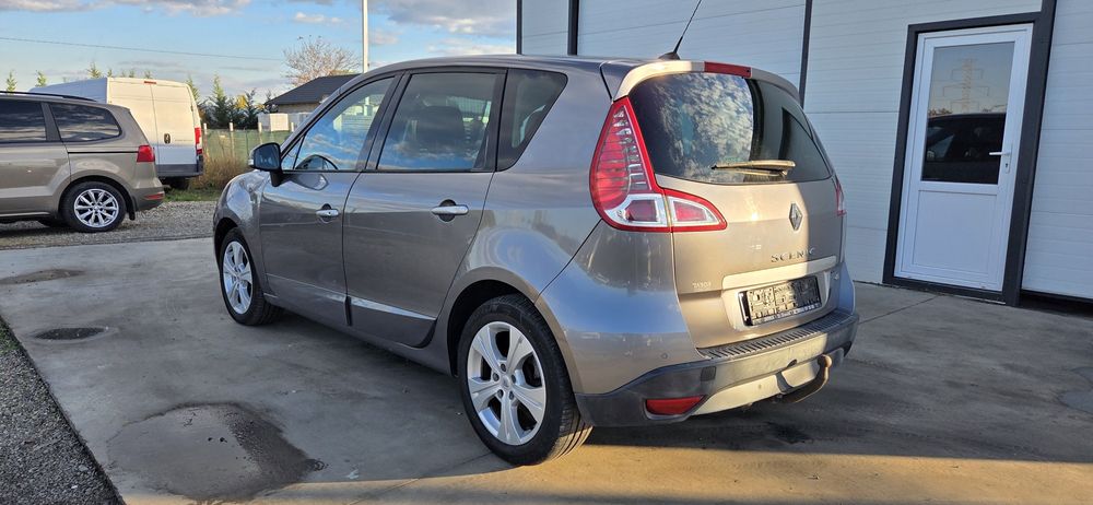 Renault  Scenic  BOSE