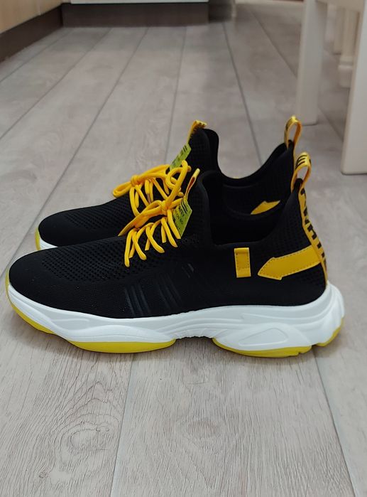 Кроссовки мужские