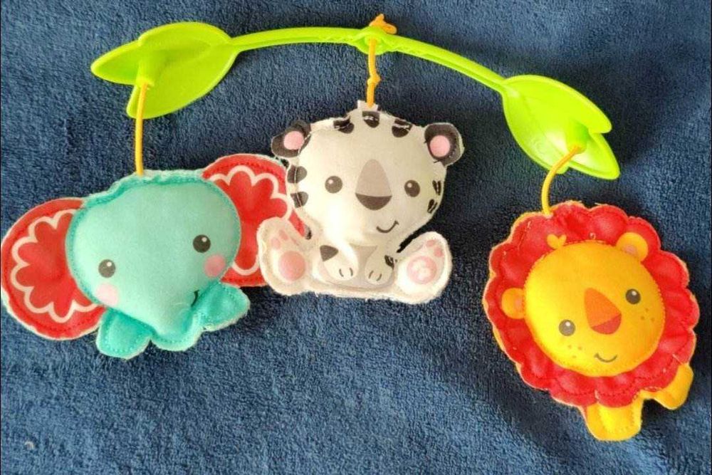 Carusel muzical 3 in 1 pentru patut + bonus