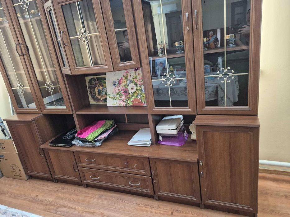 Продается стенка б/у за 50 000тг