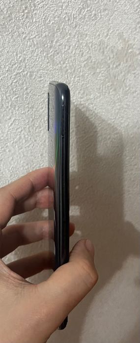 Продам телефон Samsung A50