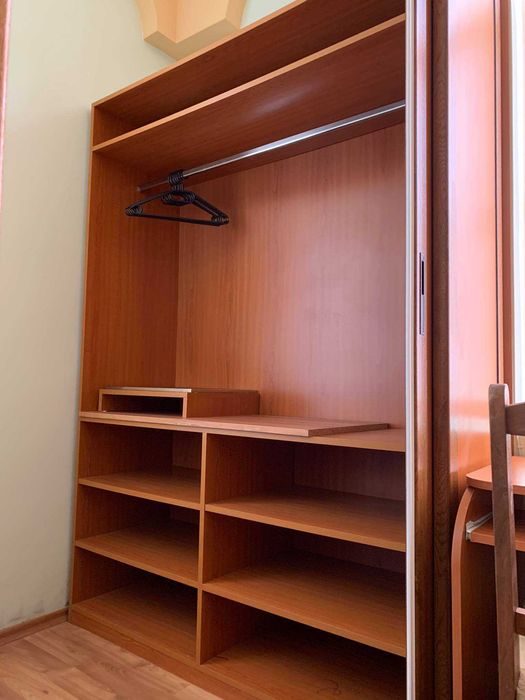 Дава се под наем Тристаен апартамент в Бургас, Център - 120 кв.м за 331.5 € - Снимка #3